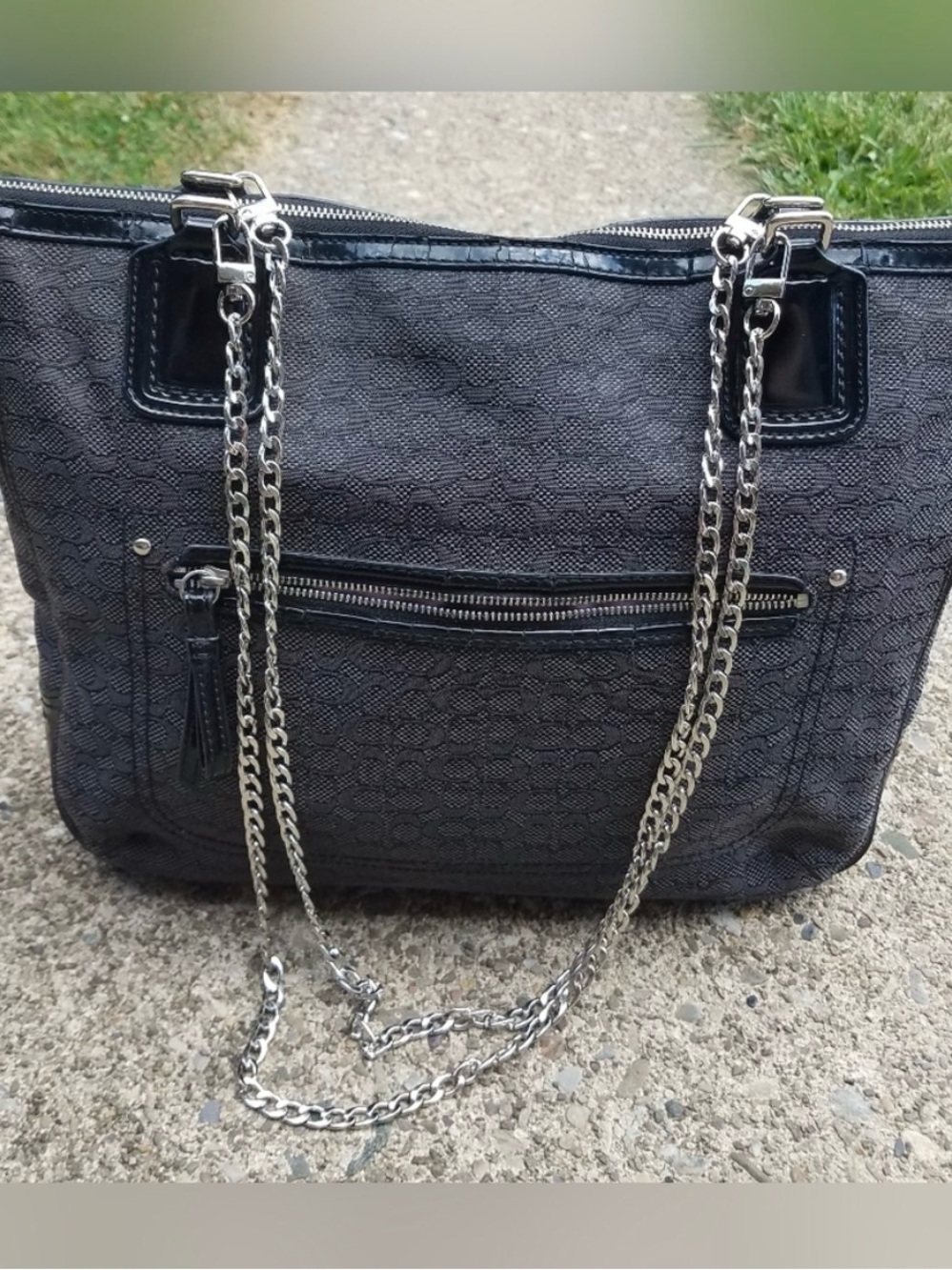 COACH LITTLE C BAG BLACK PURPLE INSIDE W/SILVER CHAINS GUC - Picture 5 of 15